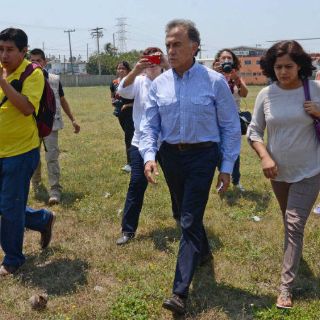 Yunes pide más apoyo federal ante ataques a periodistas