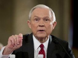 Jeff Sessions reiteró que negarían la concesión de dinero a las ‘ciudades santuario’. AP / ARCHIVO