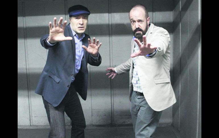 Imponen su personalidad. Odiseo Bichir y el productor de la obra Antonio Calva. EL INFORMADOR / A. Camacho