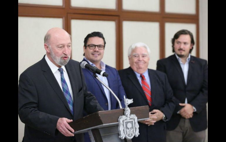 Loïc de Gromard, CEO de Saverglass destacó el interés de venir al Estado. ESPECIAL /