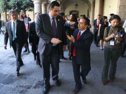 Ante las críticas por los altos salarios de magistrados, el presidente Suro (centro) afirma que 'no es un despilfarro de dinero'. EL INFORMADOR / ARCHIVO