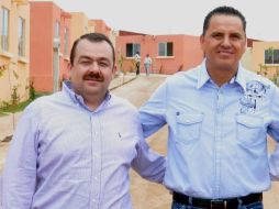 El gobernador (d) expresa que antes de su detención no había una sola acusación en contra de Édgar Veytia (i). FACEBOOK / Lic. Edgar Veytia