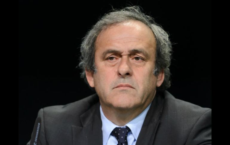 ''Blatter me lo dijo varias veces. Quería morir estando en la FIFA'', aseveró el ex futbolista y ex presidente de la UEFA. AFP / ARCHIVO