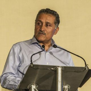 Senado aprueba licencia de Arturo Zamora Jiménez