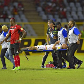 Jugador de Trinidad ofrece disculpas a Carlos Salcedo por fuerte entrada