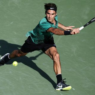 Federer avanza a semifinales en Miami