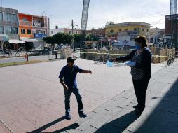 Se entregaron mil 500 cubrebocas al Ayuntamiento de Tala, mismos que son repartidos en las colonias más afectadas. TWITTER / @saludjalisco