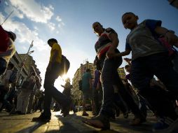 Invitan a no exponerse por largos periodos al sol debido a los altos niveles de radiación que podrían presentarse. EL INFORMADOR / ARCHIVO