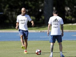 Mascherano (I) niega tajantemente las acusaciones. EFE / ARCHIVO