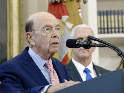 El secretario de Comercio dijo que el inicio de la cuenta regresiva de 90 días depende del Congreso. EFE / O. Douliery