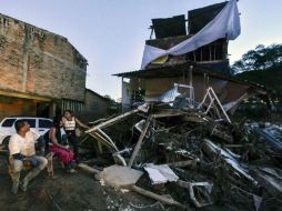 'Rezo por las víctimas y quiero asegurar mi cercanía con quienes lloran a los desaparecidos', dijo el Pontífice. AFP / L. Rayo