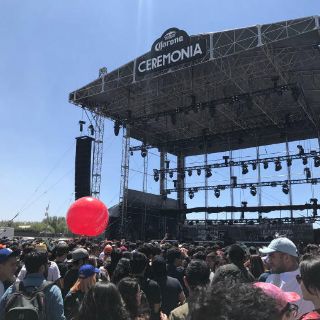 Inicia festival Ceremonia con menos bandas