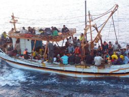 Los inmigrantes se comunicaron por última vez por teléfono el domingo con un familiar, al que dijeron que seguían navegando. EFE / ARCHIVO