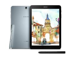 El nuevo dispositivo se caracteriza por un diseño sobrio y elegante que integra paneles de cristal y un marco de aluminio. ESPECIAL / samsung.com