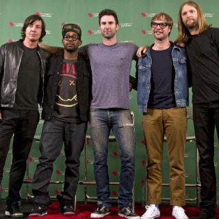 Maroon 5 se solidariza con víctimas de lluvias en Lima