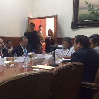 Regularizarán empresa que emplea a reclusos