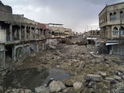 La aviación de la coalición internacional reanudó hoy los vuelos después de 16 horas de suspensión. AP / F. Dana