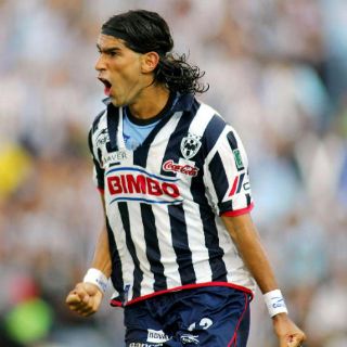 El 'Loco' Abreu va por récord Guinness