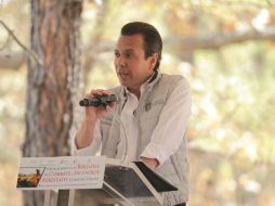 Lemus hizo el anuncio durante un acto en el bosque de la Primavera; también asistieron Aristóteles y el titular de la Semarnat. EL INFORMADOR / F. Atilano