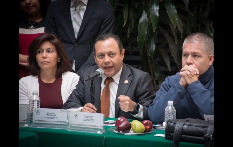 El legislador Braulio Guerra pidió a Pence que se respeten los Derechos Humanos de los mexicanos que se encuentran en EU. TWITTER / @BraulioPRI