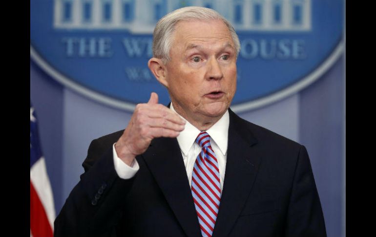 Jeff Sessions defendió la práctica en una carta dirigida a la magistrada presidenta de la Corte Suprema de California. AP / P. Martinez