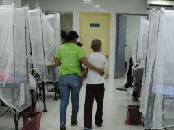 La vacuna puede evitar ocho de cada diez hospitalizaciones causadas por la enfermedad. AFP / ARCHIVO