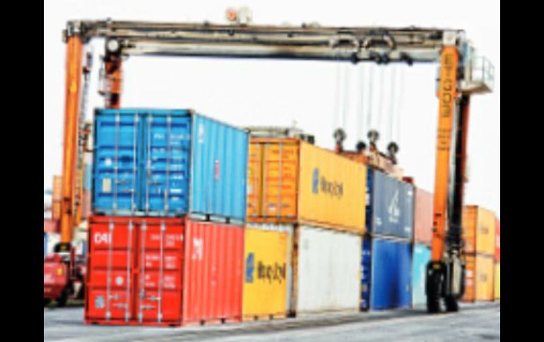 La balanza comercial de EU con México arrojó un déficit por 5 mil 763 MDD en febrero. EL FINANCIERO  /