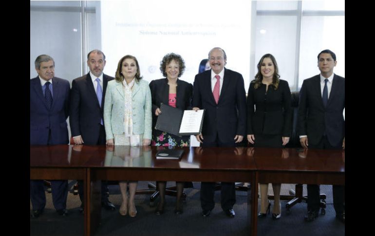 En la sesión de instalación, el procurador general de la República, Raúl Cervantes, ocupó el lugar del Fiscal. SUN / I. Stephens