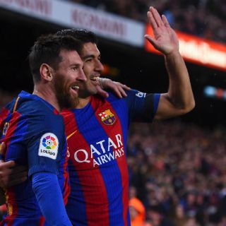 Barça gana y es líder provisional en La Liga