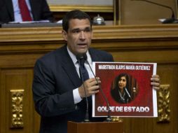 El diputado opositor Juan Miguel Matheus presentó el acuerdo al pleno. AP / A. Cubillos