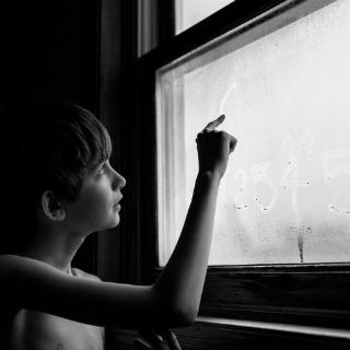 Una madre convierte el autismo de su hijo en arte