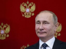 Putin asegura que Trump utilizó un pretexto inventado para atacar la base aérea de Shayrat. AP / ARCHIVO