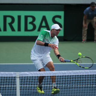 México gana el primer punto en Copa Davis