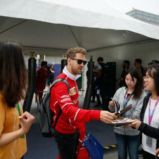 Vettel se impone en los entrenamientos libres del GP de China