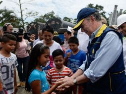 El presidente Santos visitó Mocoa, ahí descartó problemas sanitarios tras la tragedia. XINHUA  A. González  /
