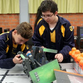 Talleres de robótica ganan terreno en primarias y secundarias jaliscienses