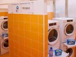 Los indigentes y personas sin hogar podrán lavar y planchar sus ropas y mantas. EFE / Oficina De Caridades Papales