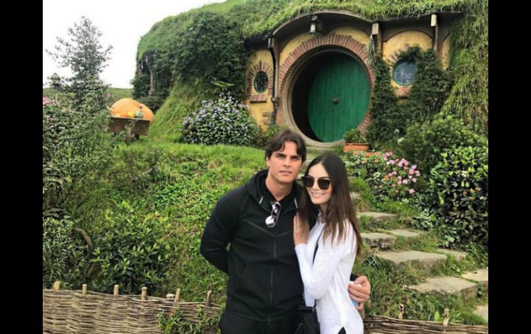La pareja visitó Hobbiton, la aldea Hobbit de 'El Señor de los Anillos' que se recreó en Nueva Zelanda. INSTAGRAM / ximenanr
