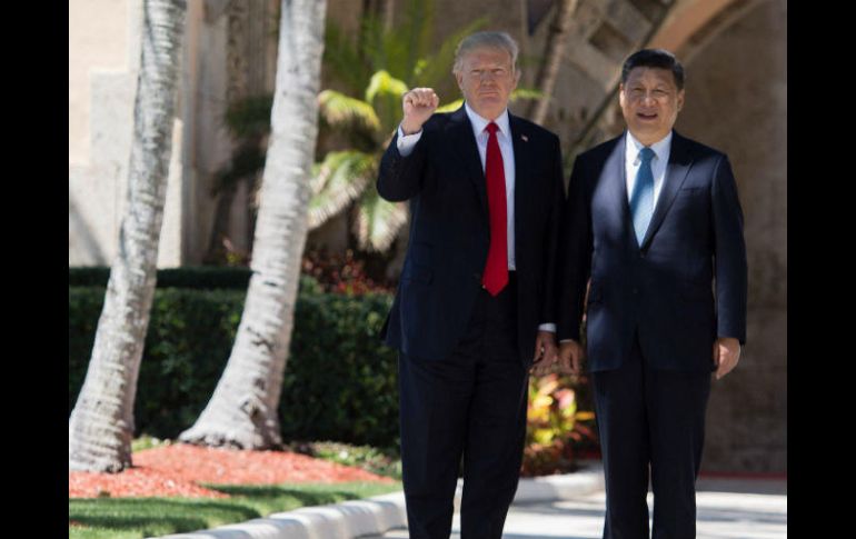 Trump parece vincular las negociaciones comerciales entre EU y China con la cuestión norcoreana. AFP / ARCHIVO