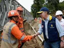 Santos aseguró que en la noche de este martes la luz quedaría restablecida completamente. ESPECIAL / Xinhua