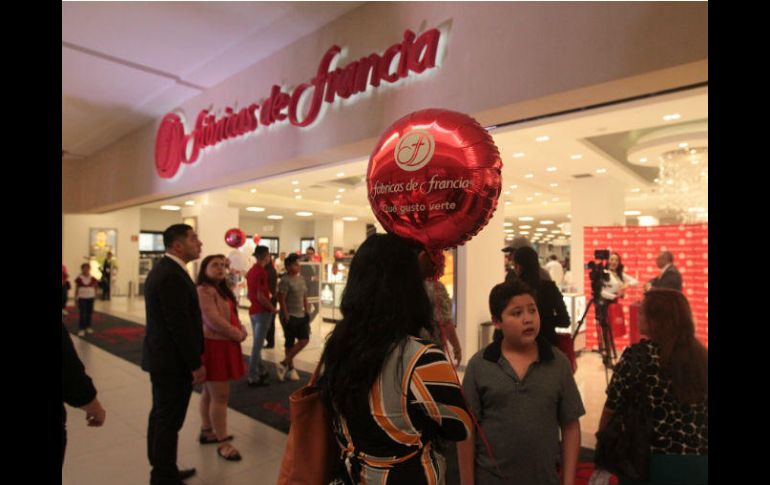 Ayer por la mañana, Fábricas de Francia inauguró su nueva tienda. EL INFORMADOR / F. Atilano