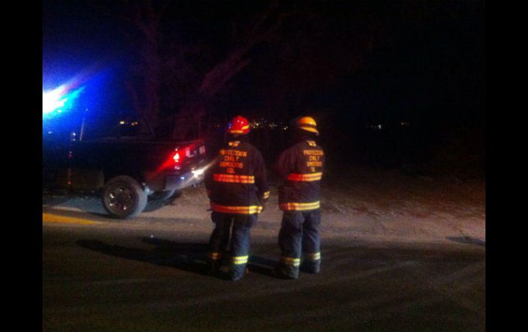 Personal de protección civil y de seguridad pública ya trabajan en la zona. ESPECIAL /