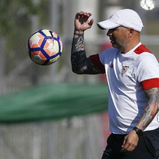 Sevilla advierte a la AFA, que busca a Sampaoli