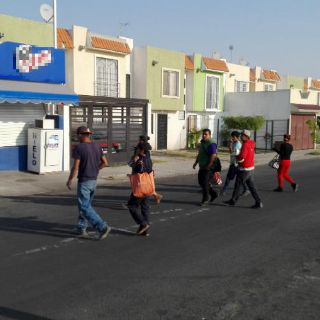 Habitantes de Encinos regresan a casa tras fuga de combustible