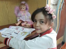 'Espero que mi libro invite al mundo a hacer algo por los niños y la gente de Siria', señaló Bana en una publicación. TWITTER / @AlabedBana