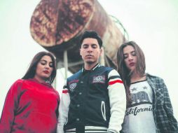 Grupo. El elenco teatral de 'En tierra de los corderos'. ESPECIAL /