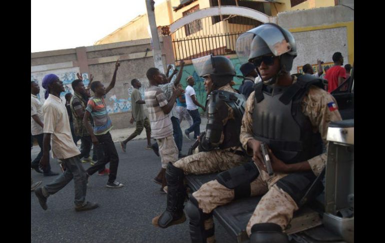La MINUSTAH será substituida por la Misión de la ONU de Soporte a la Justicia en Haití con 980 agentes y 295 oficiales. AFP / ARCHIVO