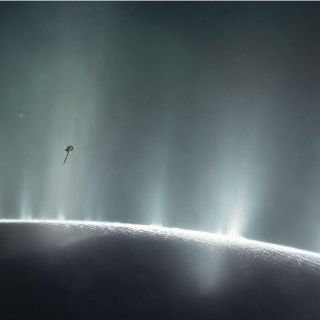 Confirma NASA que podría haber vida en luna helada de Saturno