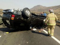 El accidente ocurrió la tarde de este jueves en el kilómetro 447 de la citada vía. ESPECIAL /