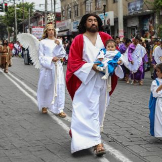 Realizan representación de escenas bíblicas en Iztapalapa